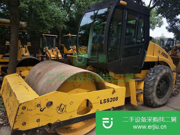二手8噸振動(dòng)壓路機(jī)