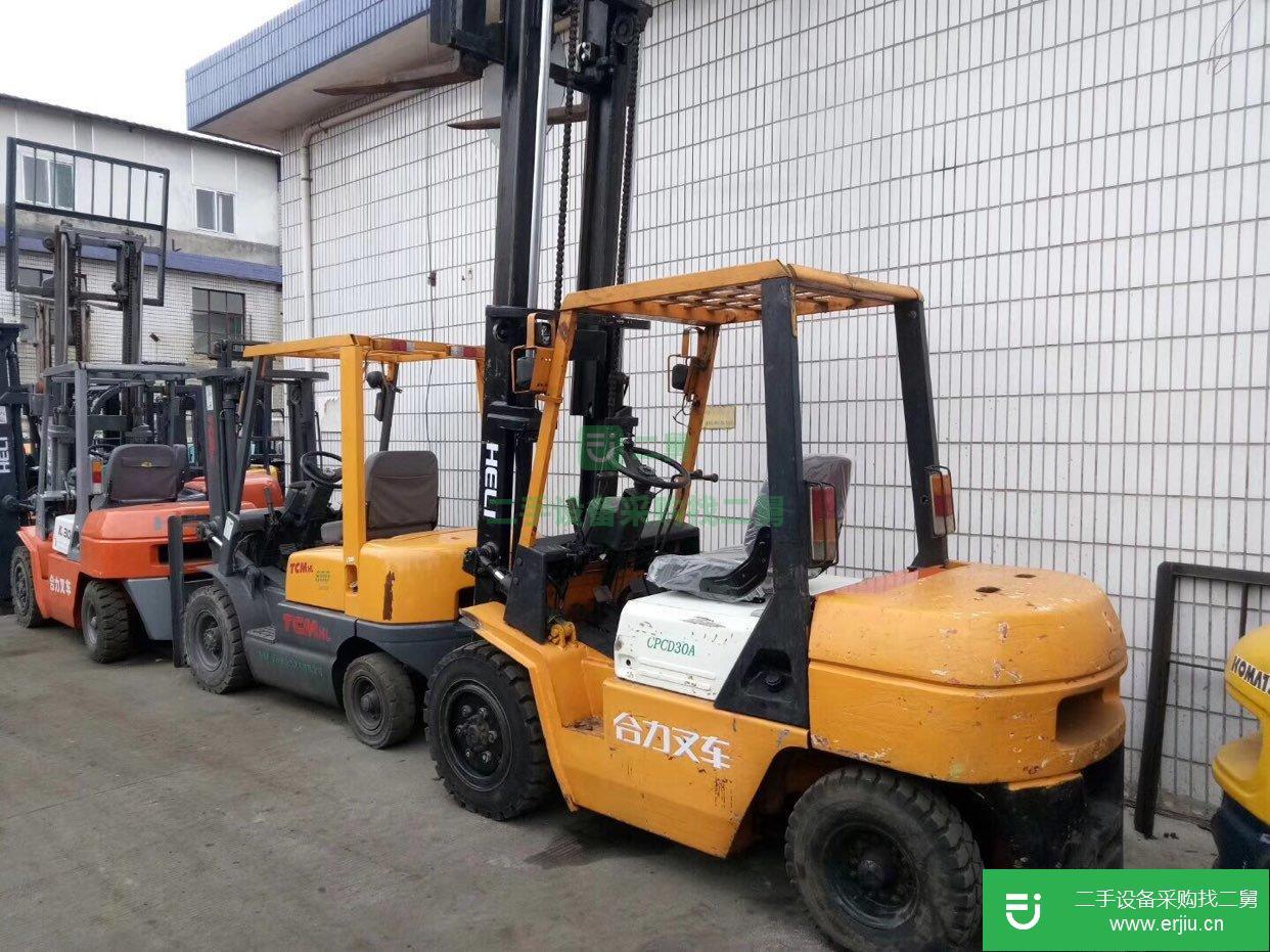 出售二手4米圓夾包合力柴油叉車