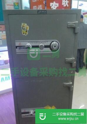 出售二手巨無霸保險柜