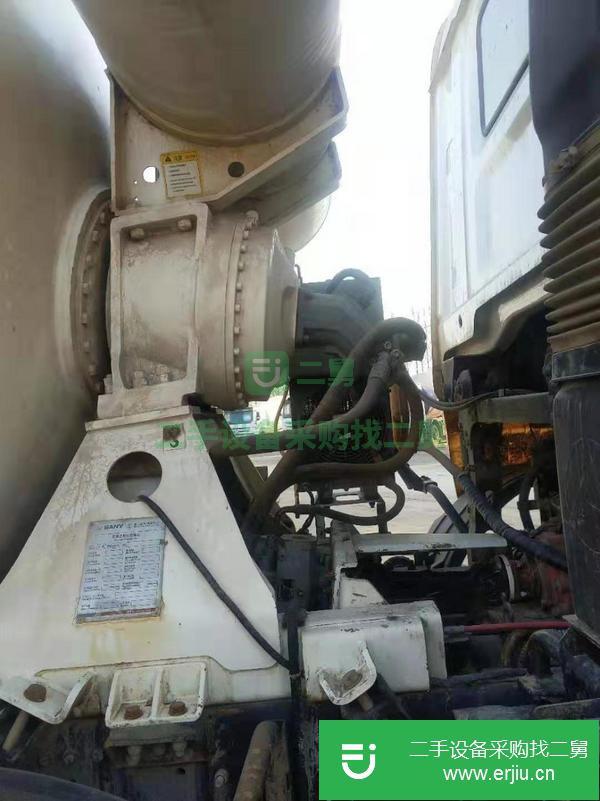 轉(zhuǎn)讓三一C8國四18方375馬力攪拌車