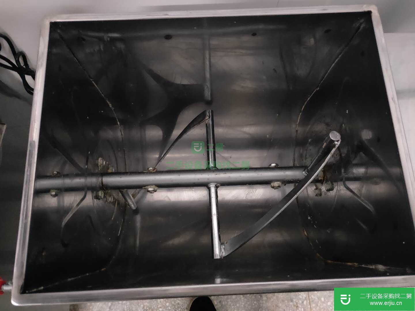 出售廚房設備大小一整套