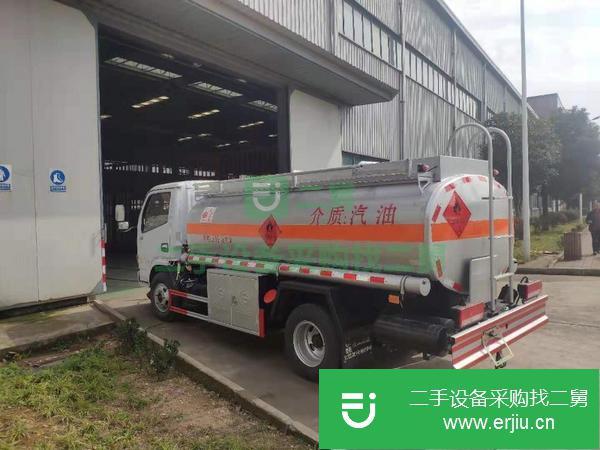 出售二手油罐車