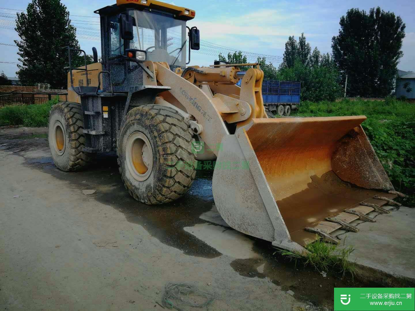 料場轉讓二手裝載機50鏟車