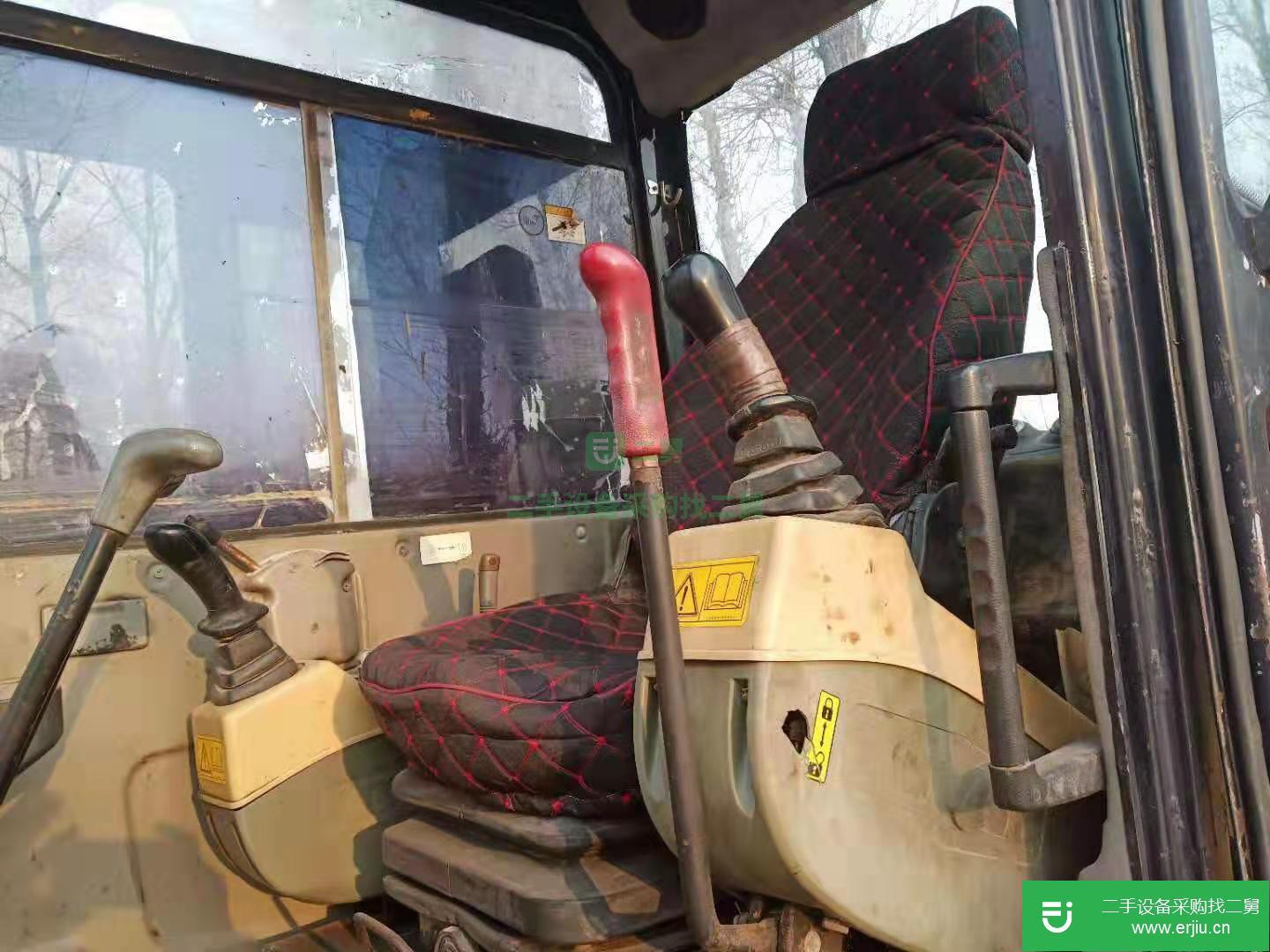 雷沃 挖掘機