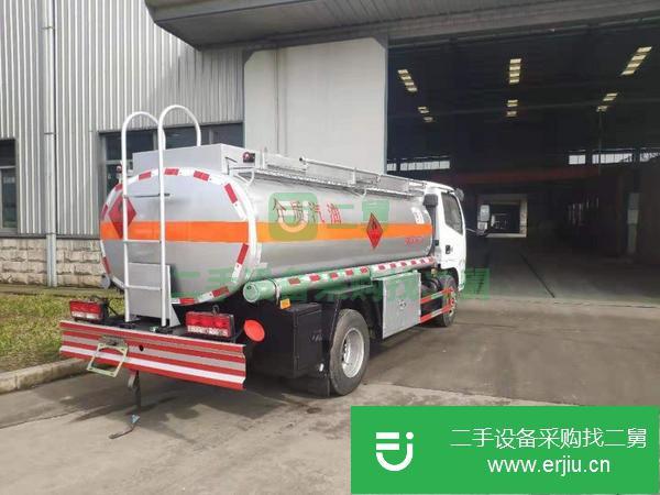 出售二手油罐車