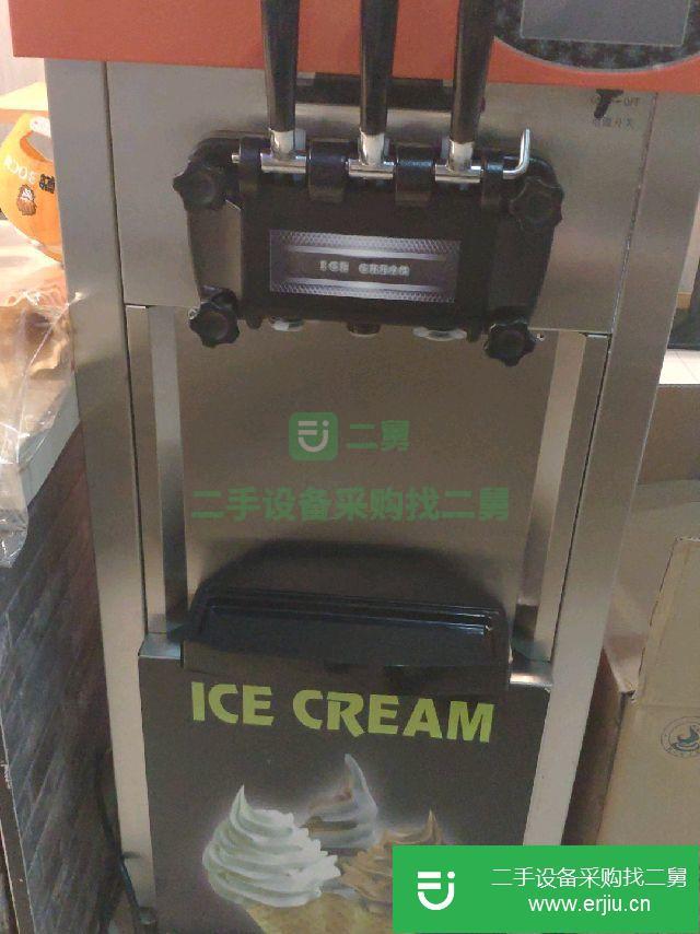 出售冰淇淋軟硬一體機