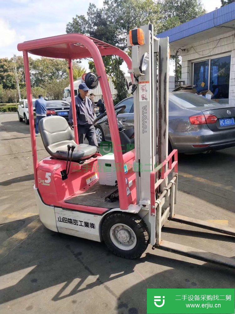出售冷庫二手豐田電動叉車小型1噸三輪電動叉車