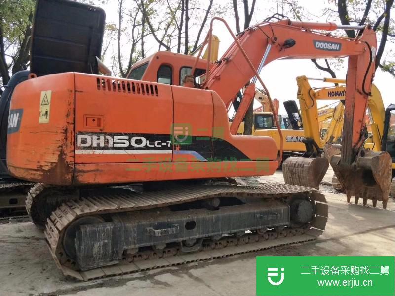 九成新:玉柴/小松/日立二手挖掘機