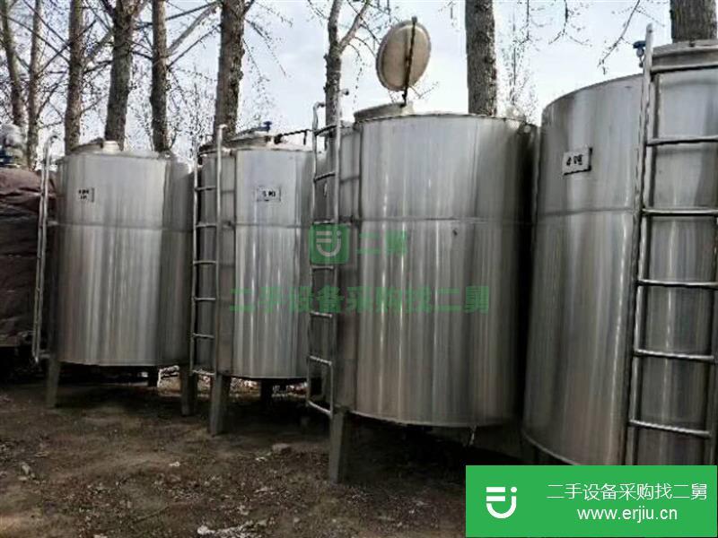 出售二手5噸立式儲存罐