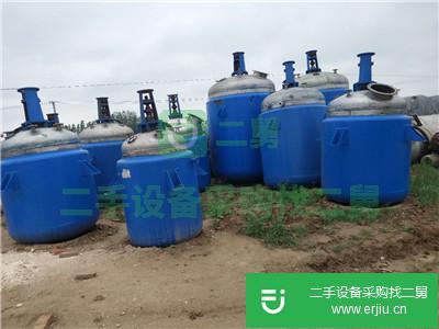 出售二手5噸搪瓷反應釜九成新，山東濟寧出售