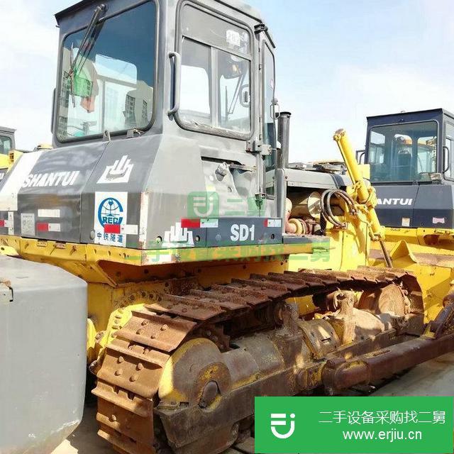 出售二手推土機