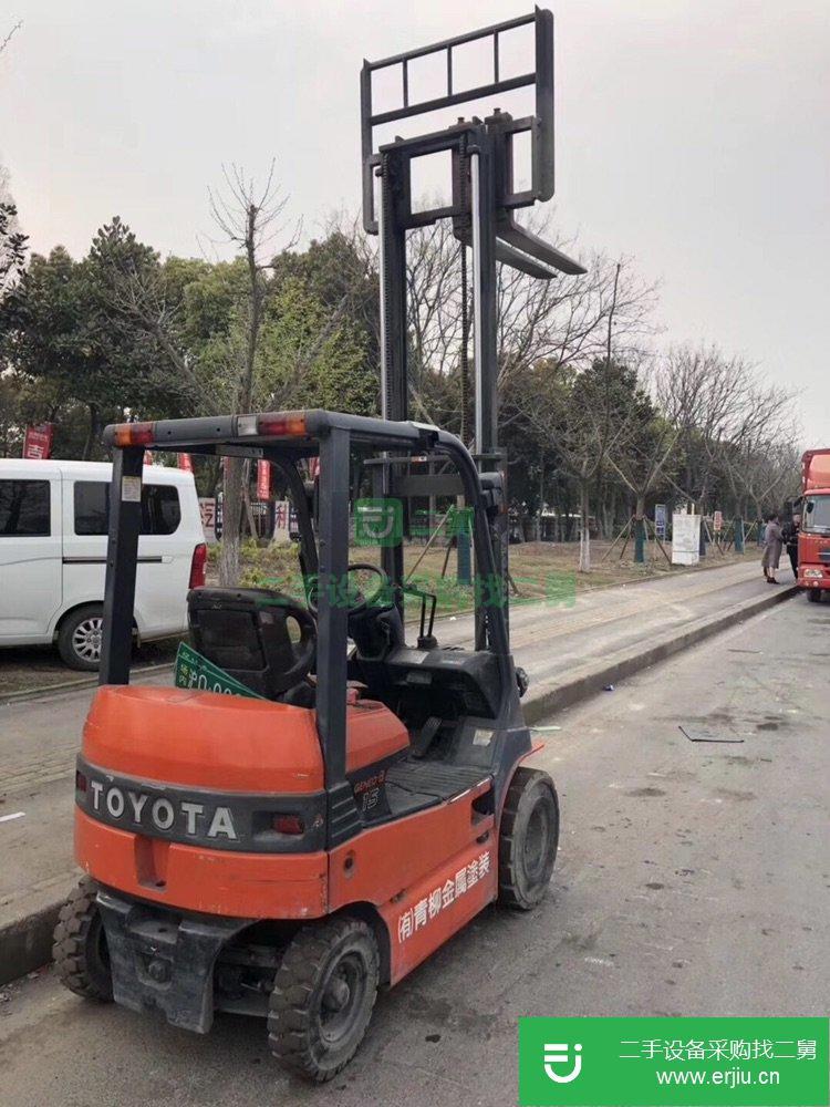 出售二手電動(dòng)叉車