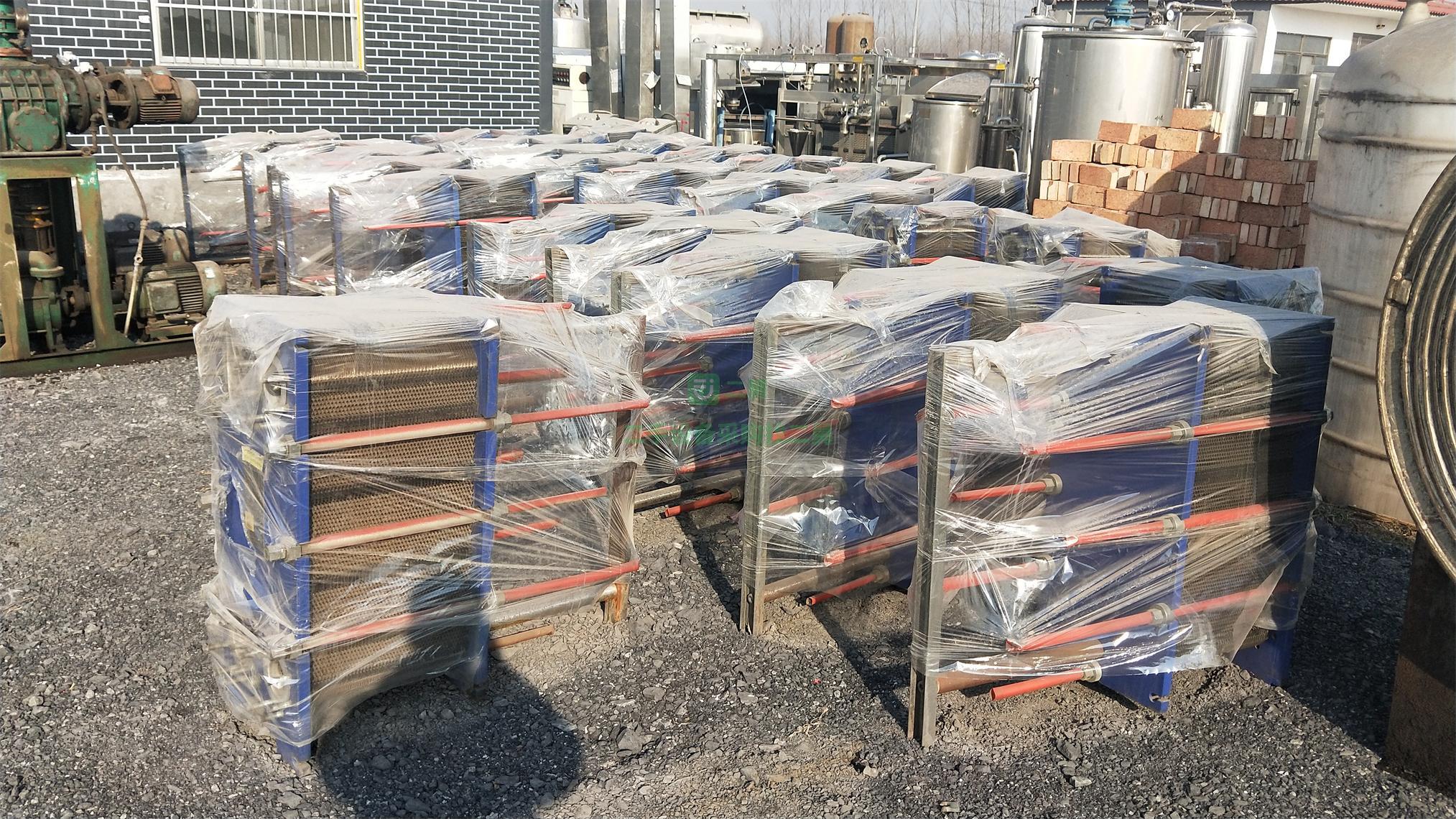 出售二手優質不銹鋼板式換熱器300每平方9.9新