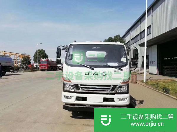 出售工地 礦山不上牌5噸8噸油罐車