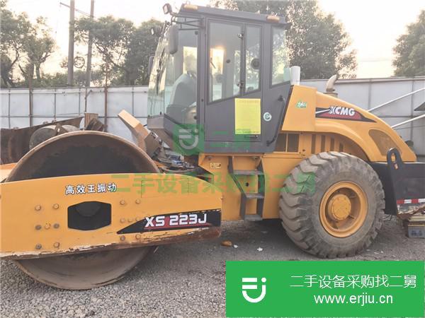 出售九成新徐工/柳工/龍工20噸/22噸振動壓路機