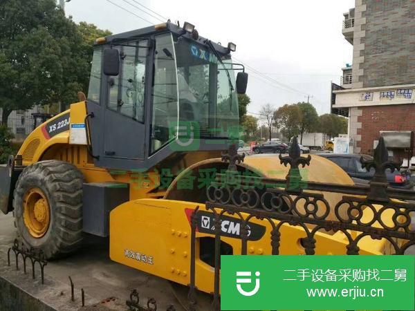 二手膠輪振動壓路機