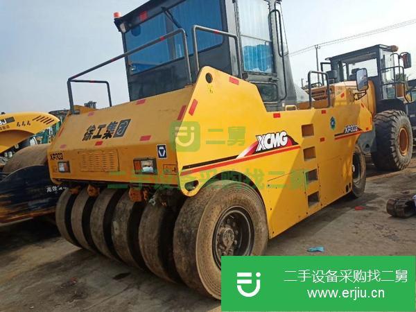 二手膠輪振動壓路機