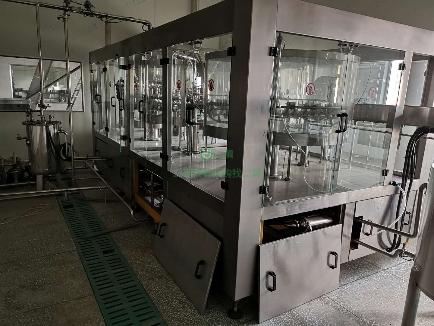 出售二手24頭四合一灌裝機充瓶灌裝旋蓋四和一體機