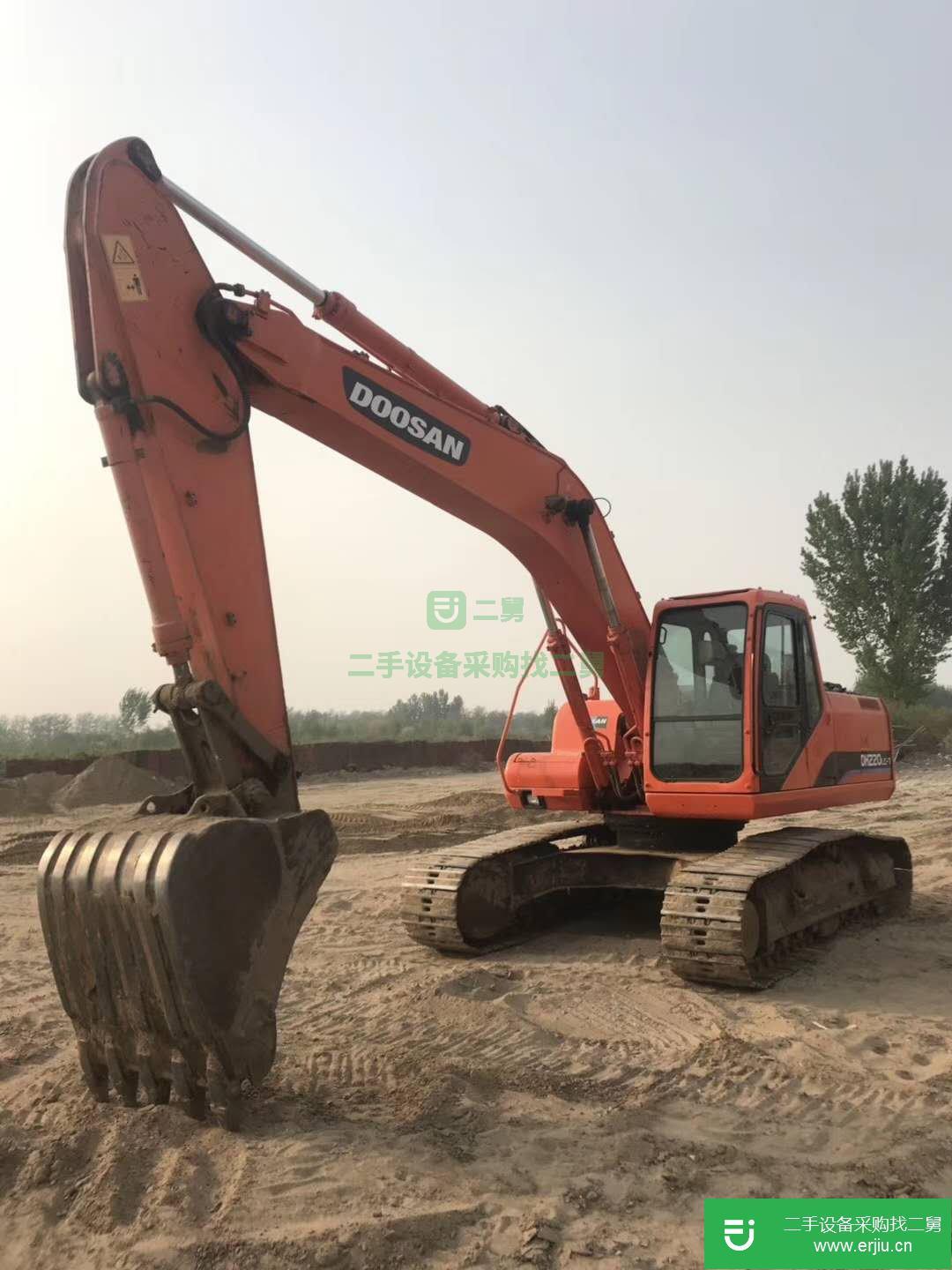 出售二手斗山DH220LC-7挖掘機