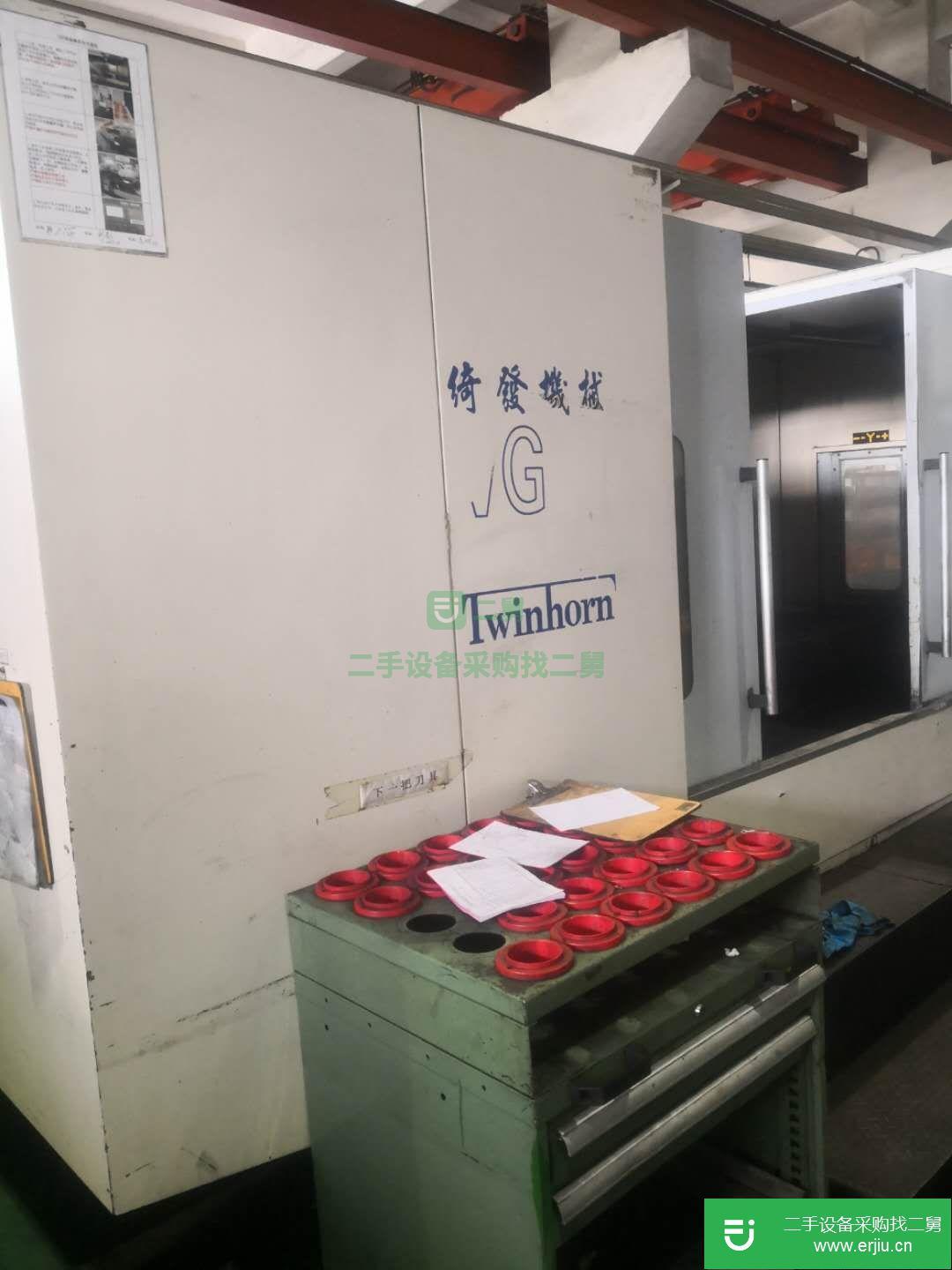 出售二手1800三硬軌齒輪頭加工中心