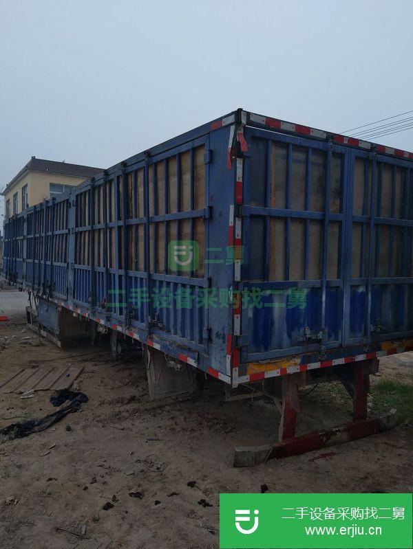 出售二手13米平板高欄對開門半掛車