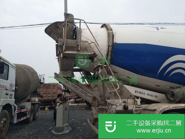 出售二手豪沃大18方攪拌車