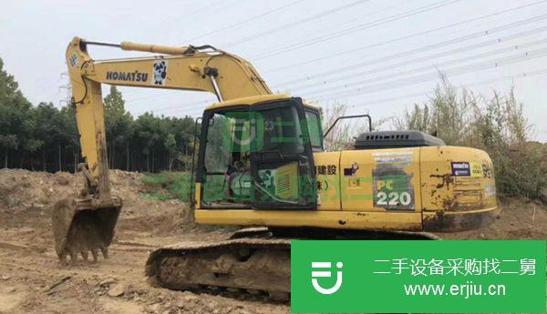 出售小松130,200,220,240,360,等挖掘機