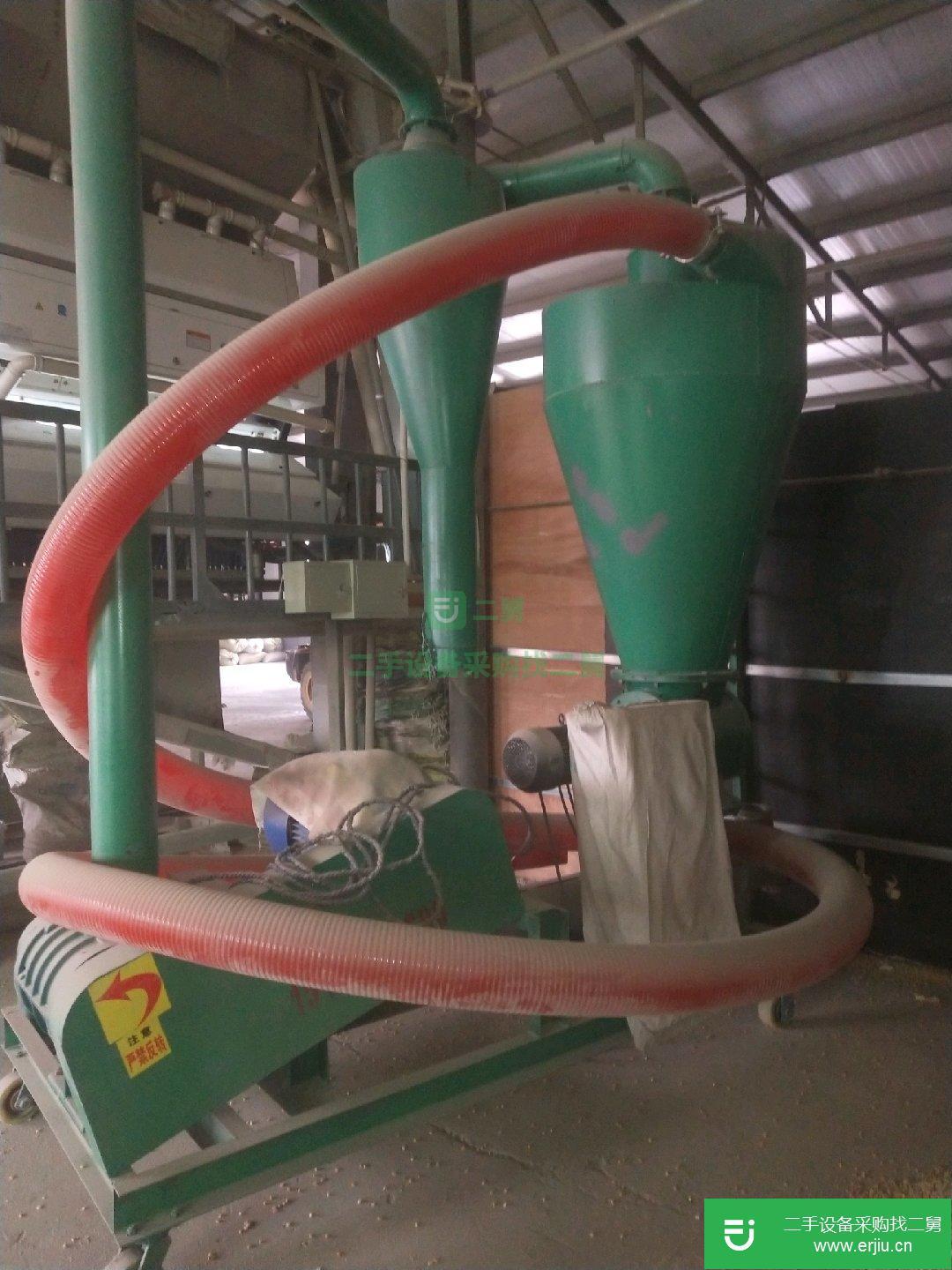 出售輸送機