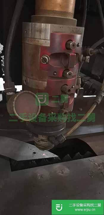 出售二手4000瓦大族二氧激光切割機