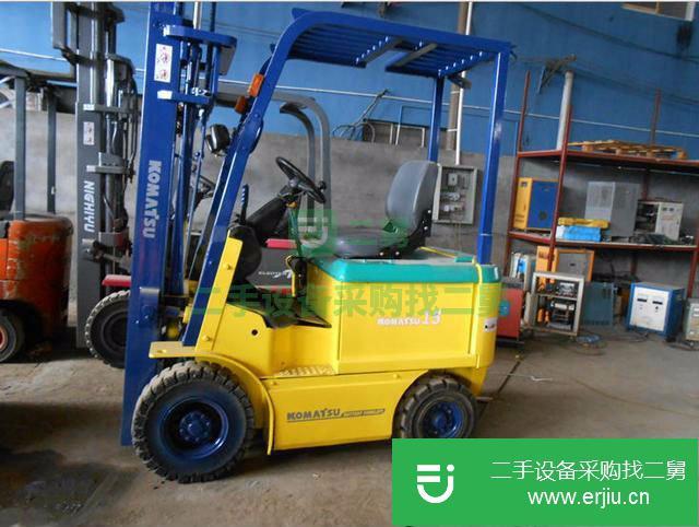 出售二手小型1.5噸全電動叉車