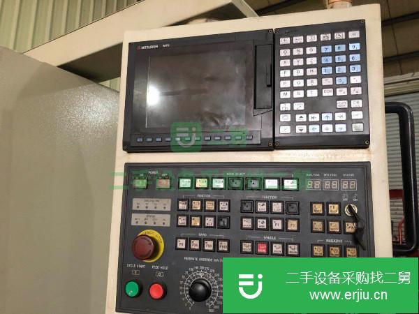 出售2015年三軸硬軌無刀庫臺灣亞威加工中心1270數控車床