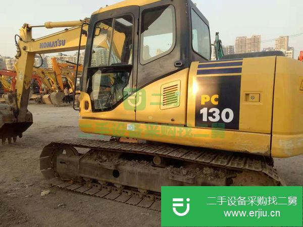 出售小松130,200,220,240,360,等挖掘機
