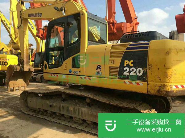出售小松130,200,220,240,360,等挖掘機