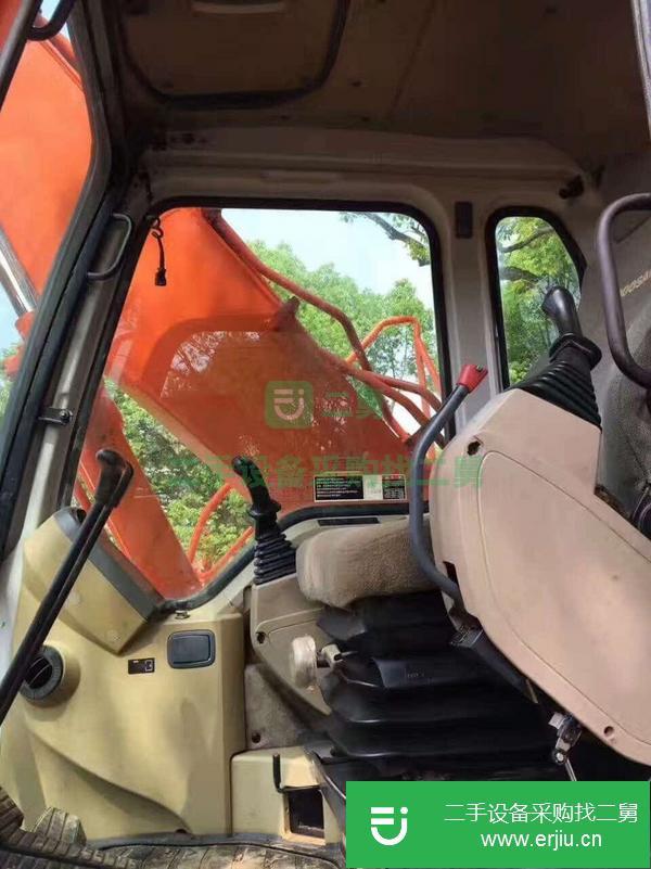 出售二手斗山150-7中型挖掘機