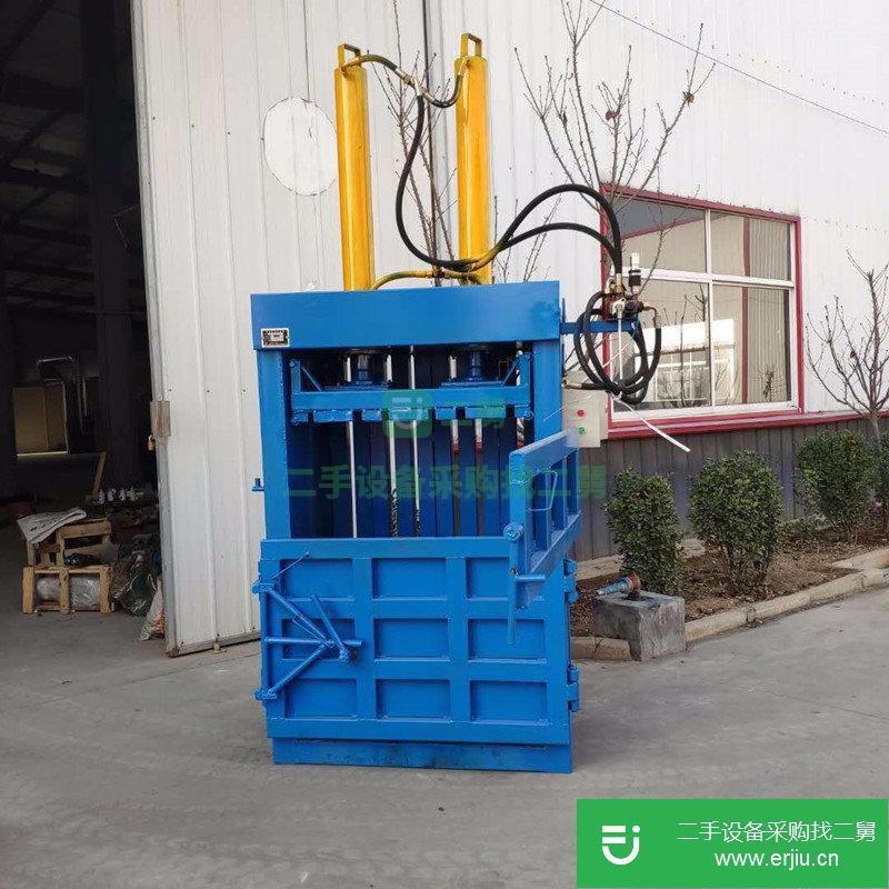 出售二手100噸塑料瓶打包機(jī)