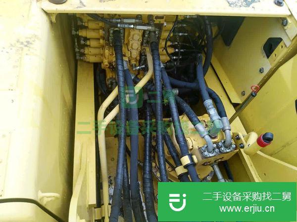 出售小松200-8挖掘機