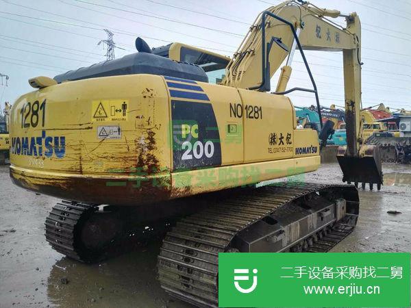 出售小松200-8挖掘機