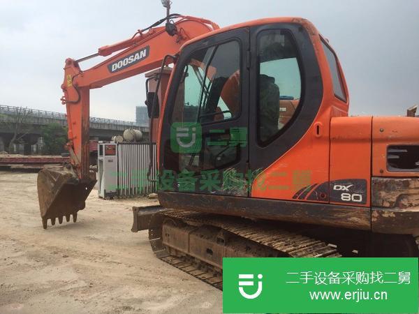 出售二手斗山60挖掘機