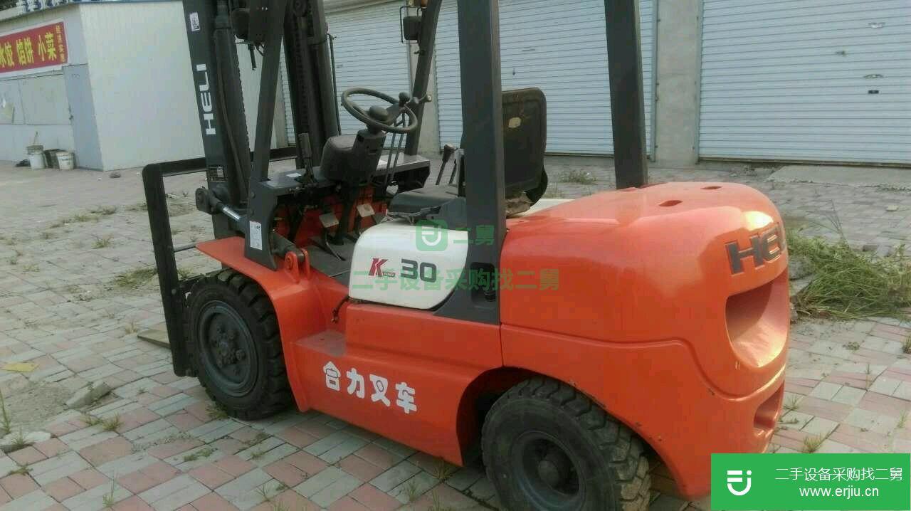 出售二手三噸柴油叉車(chē)