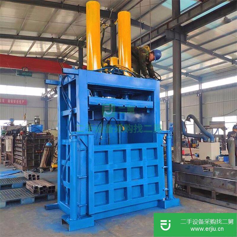 出售二手100噸塑料瓶打包機(jī)