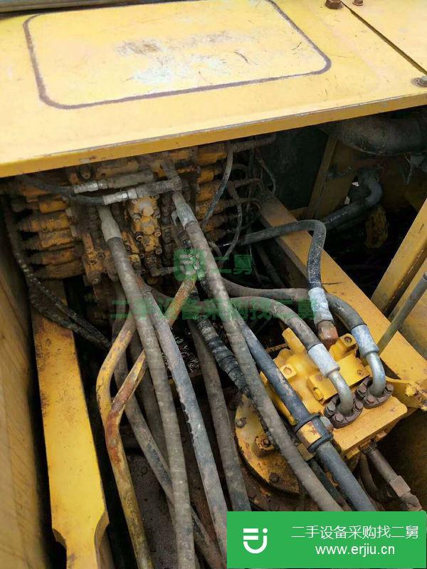 出售二手小松200-7挖掘機