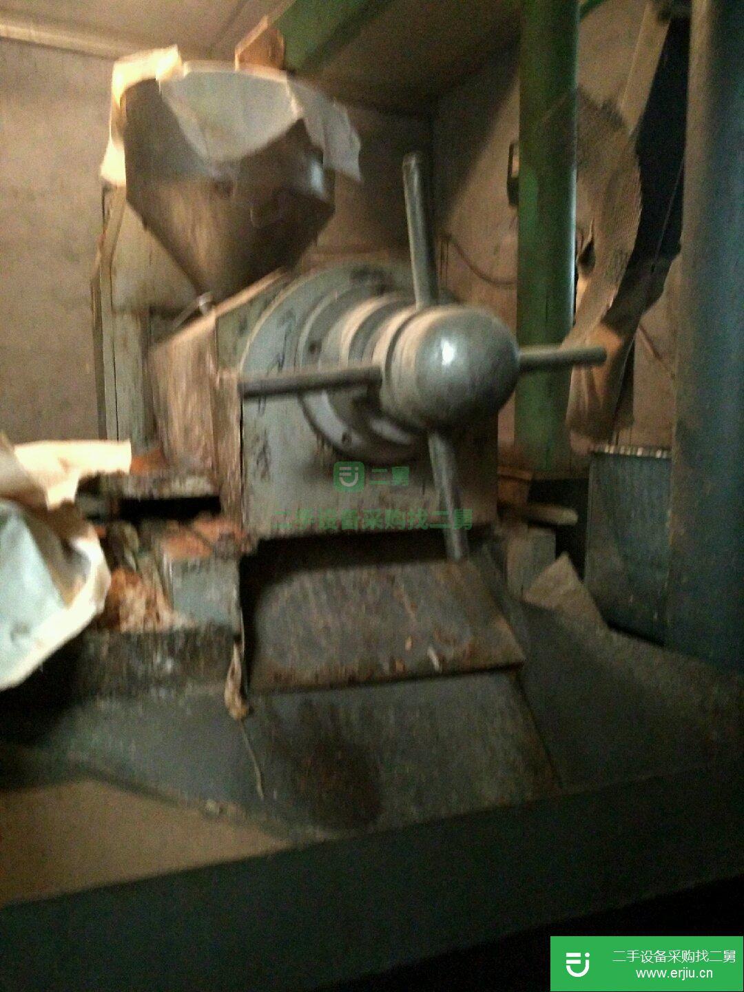 出售二手溫控臥式螺旋榨油機