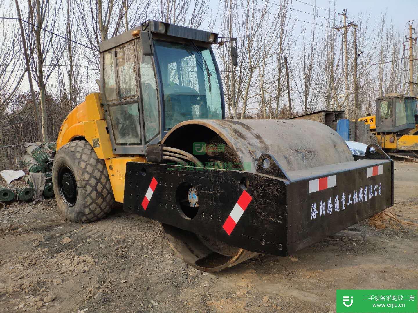 出售二手壓路機(jī)