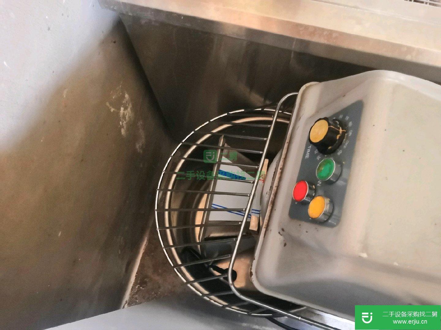 出售二手快餐店設備和面機壓面機