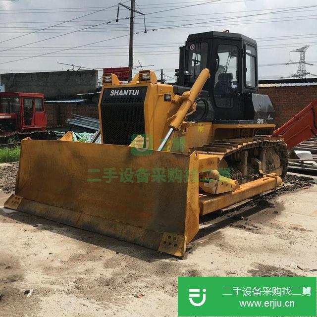 出售二手推土機