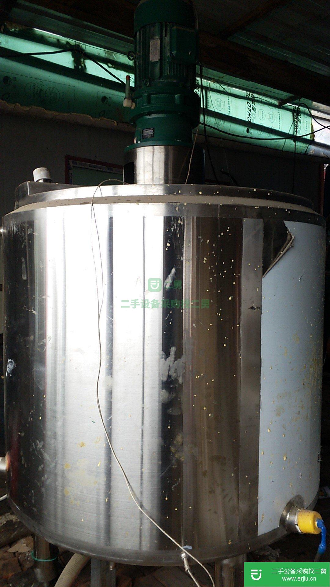 出售泡沫膠膠生產(chǎn)設備