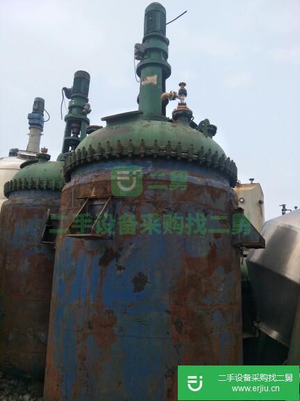 出售搪瓷反應(yīng)釜2011年的設(shè)備，八成新