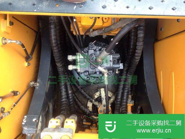 出售二手小松220挖掘機