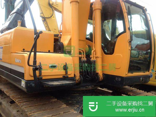 出售二手小松220挖掘機