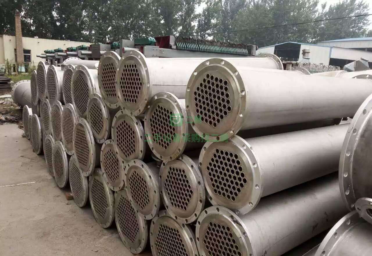 二手冷凝器八成新